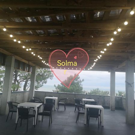 Solmar Guest House Kobuleti Esterno foto