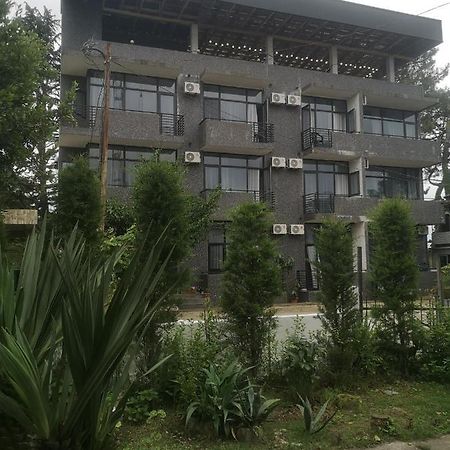 Solmar Guest House Kobuleti Esterno foto